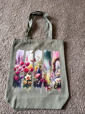 Floral Canvas Tote Bag in Sage Green